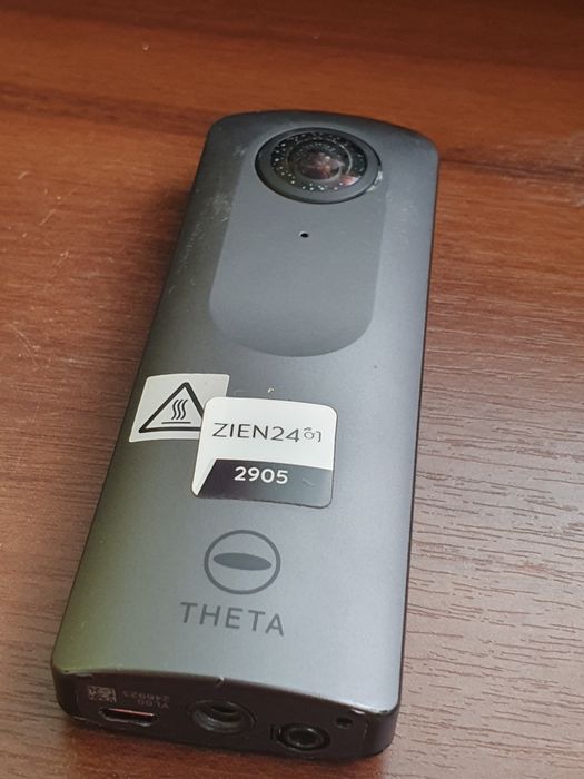 Камера 360 Ricoh Theta V