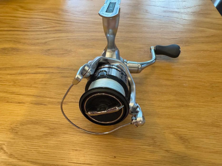 Shimano Stradic 2500HG-L topowy kołowrotek Shimano, stan bardzo dobry