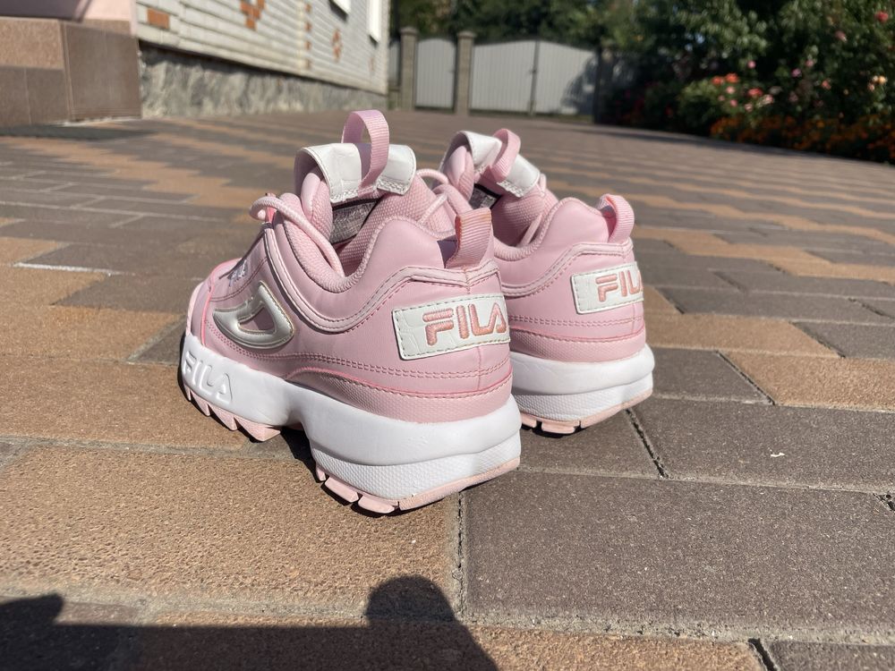 Жіночі кросівки fila disruptor