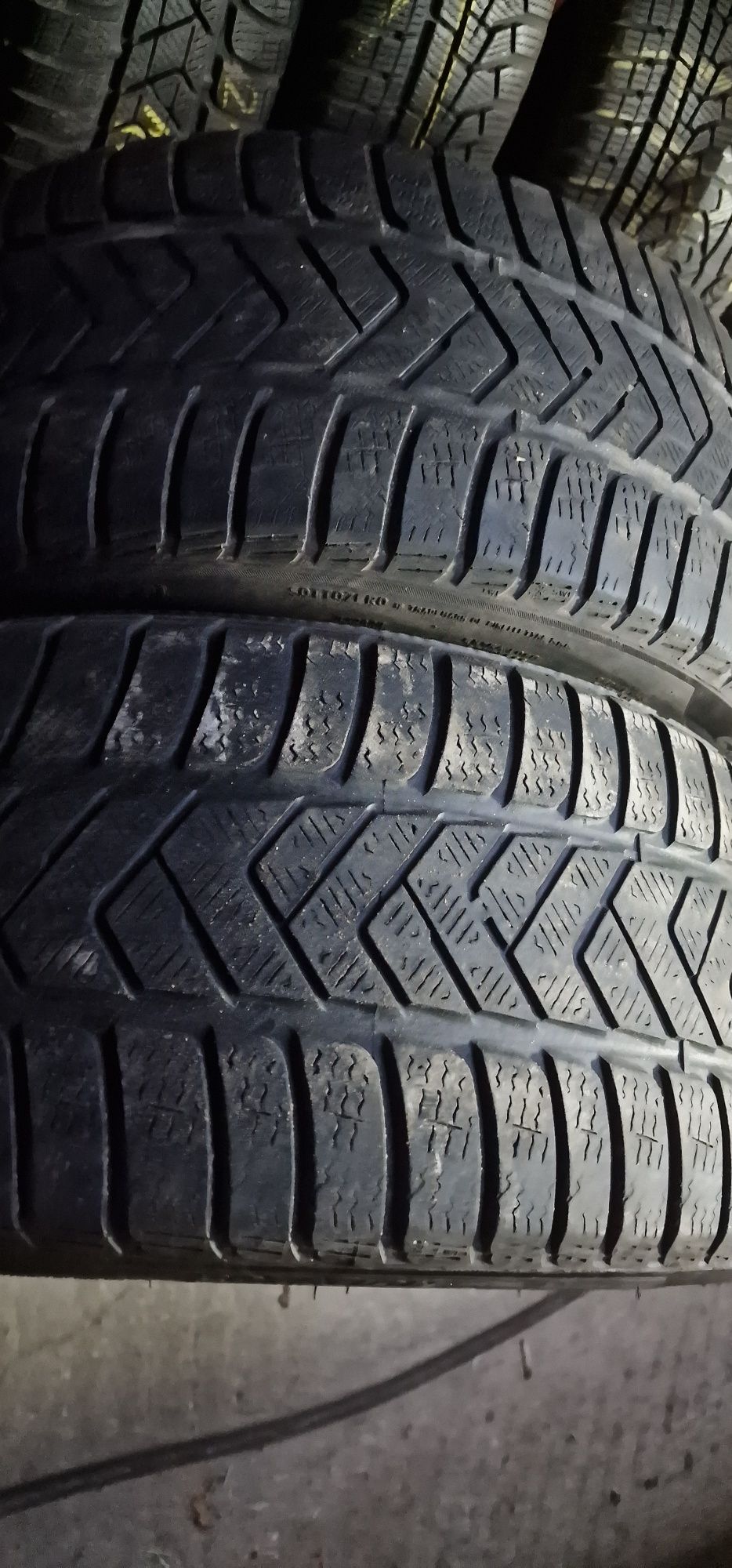 Opony Zimowe R21 275/35-2szt-Pirelli-Montaż