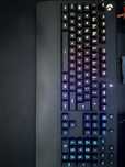 Vendo teclado Logitech G213, com 1 amo de uso. Bem conservado.