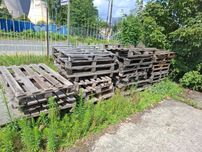 Palety jednorazowe na opał uszkodzone