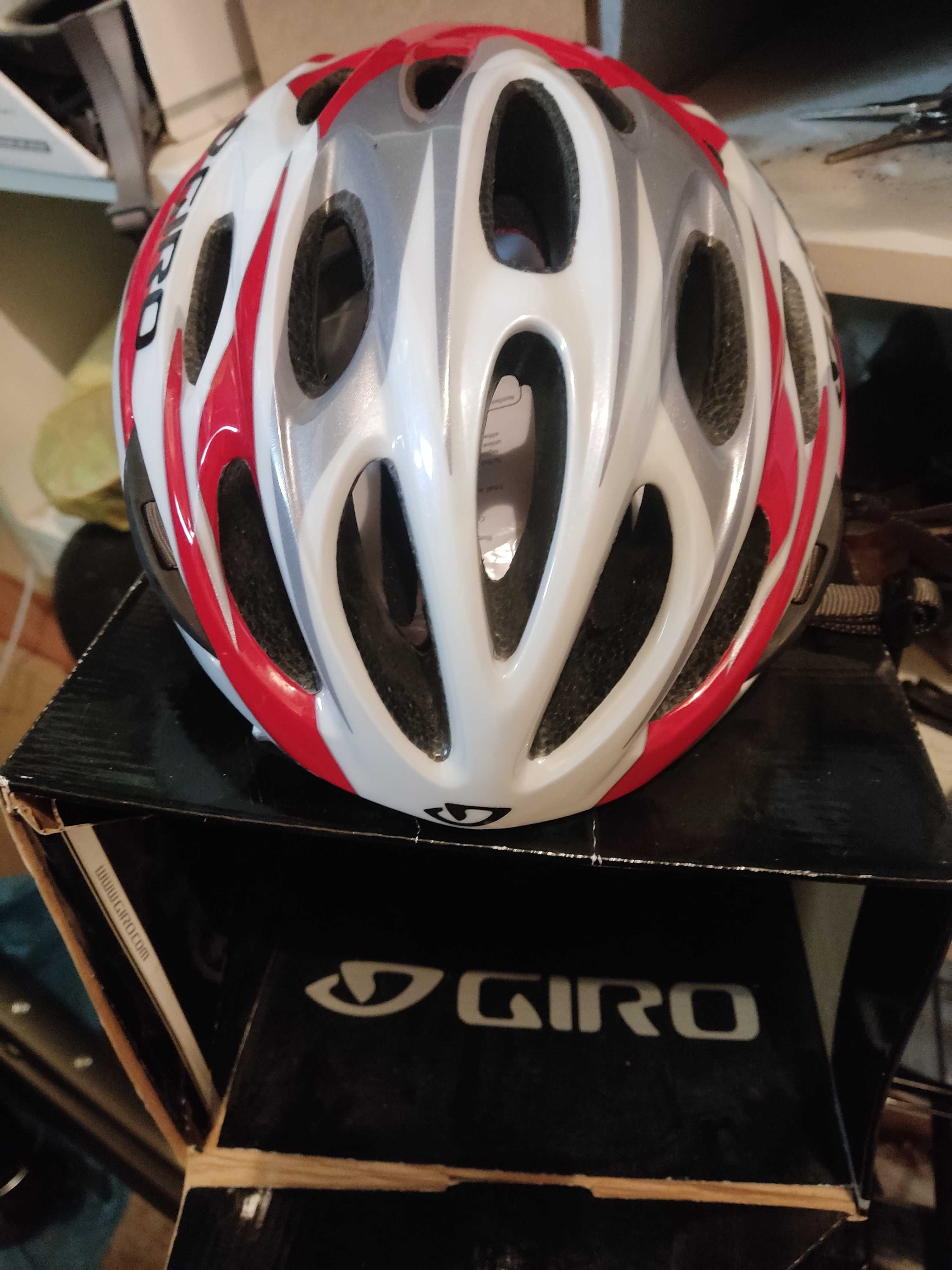 Kask rowerowy GIRO