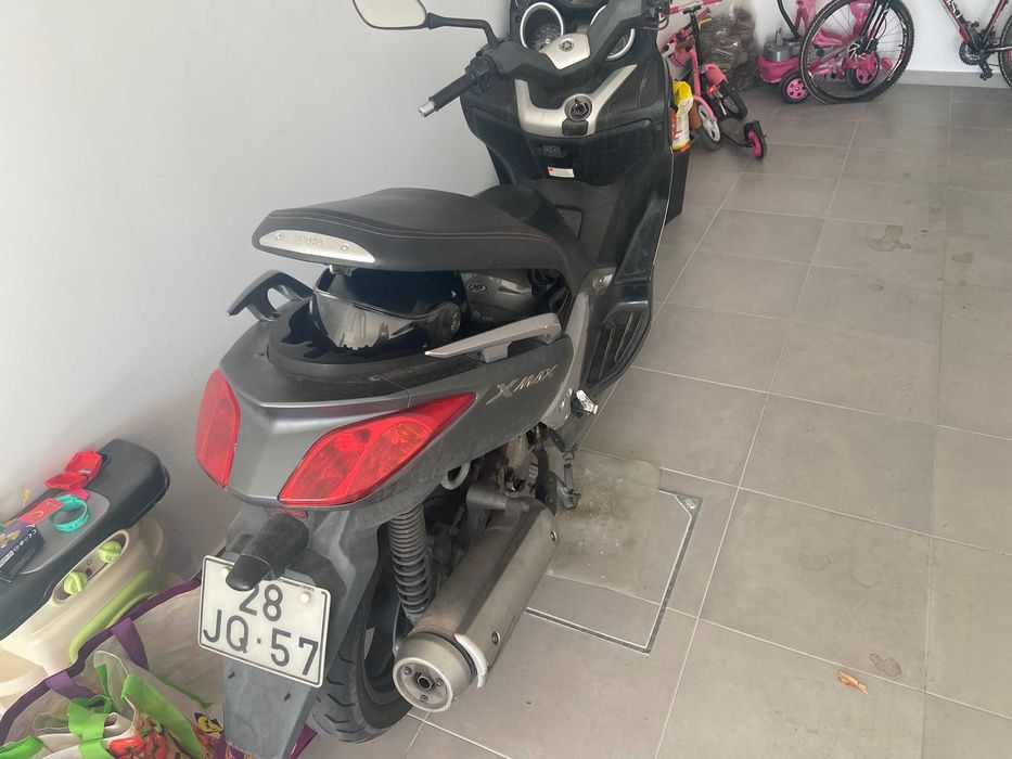 yamaha xmax 125 - motor precisa de reparação.
