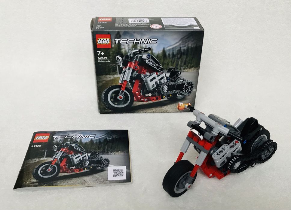 Конструктор Lego Technic Мотоцикл 42132 в ідеальному стані