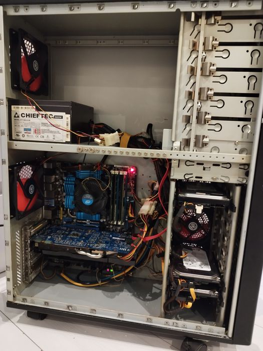 Komputer stacjonarny