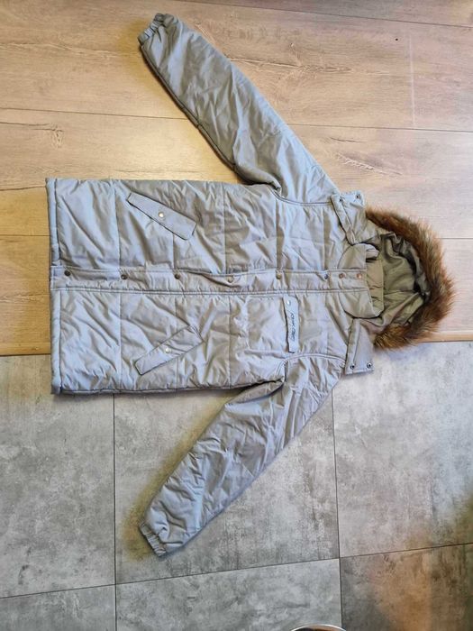 Nowa długa damska kurtka zimowa Reebok rozmiar M