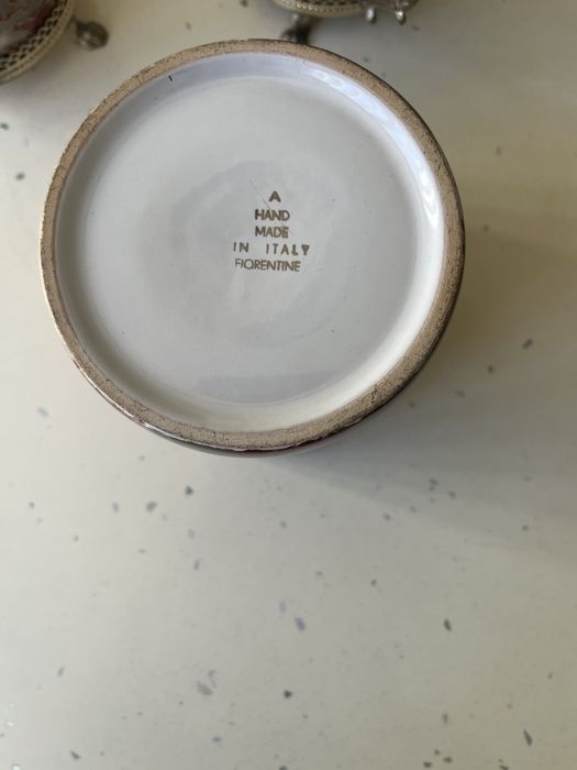 4 chavenas e açucareiro muito antigos