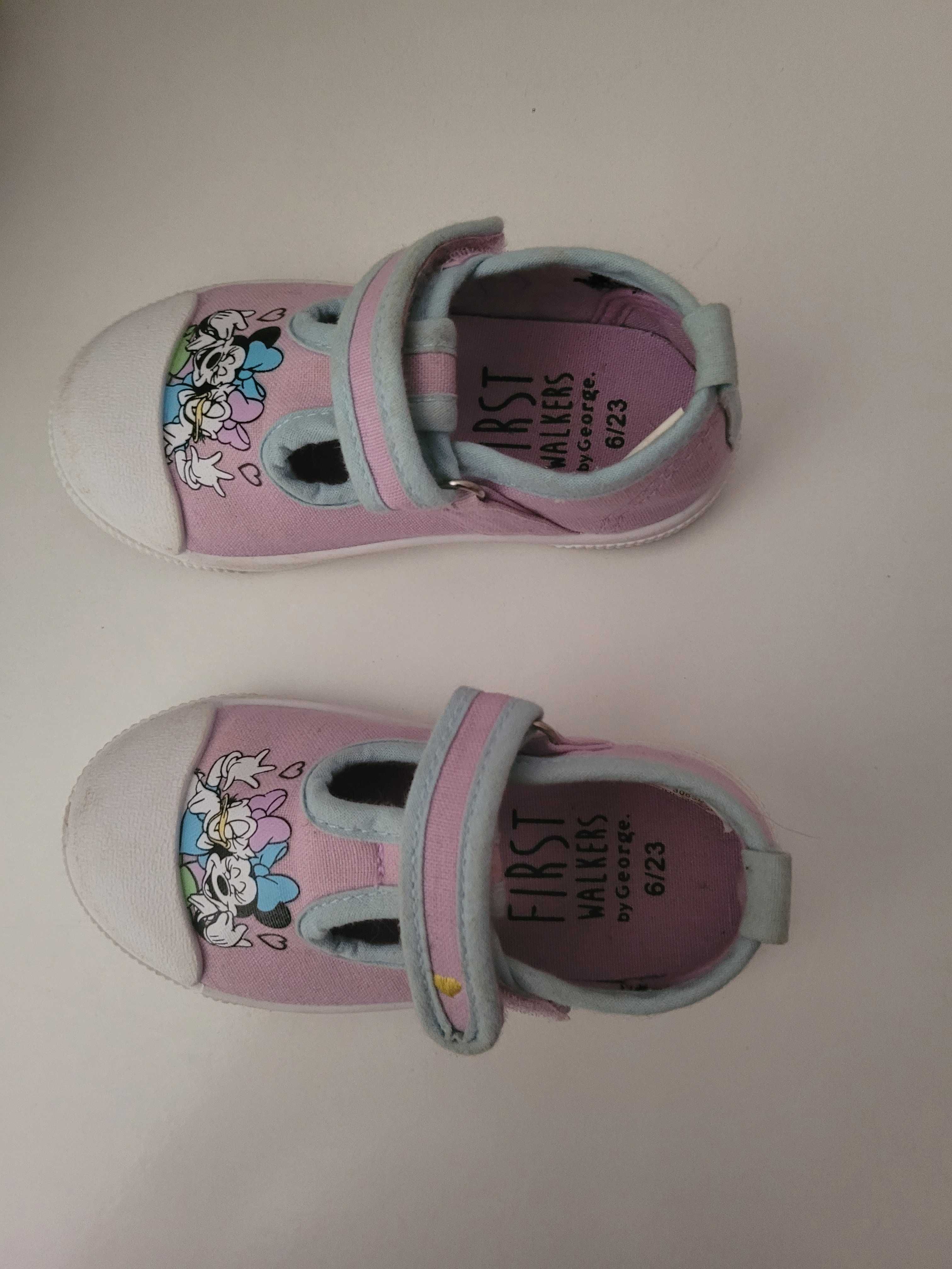 Sapatos merceditas Minnie como novos  23