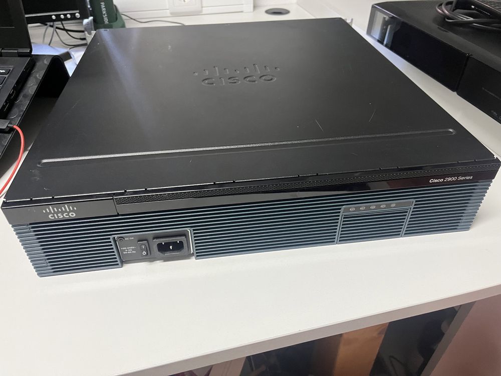 Router Cisco 2921