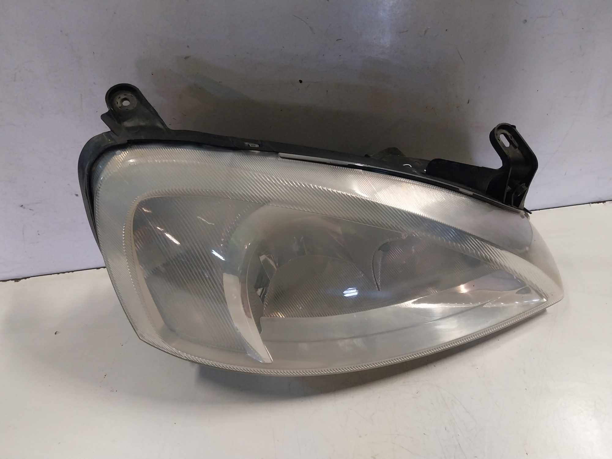 Lampa Prawy Przód Opel Corsa C  VALEO EU ! ! !