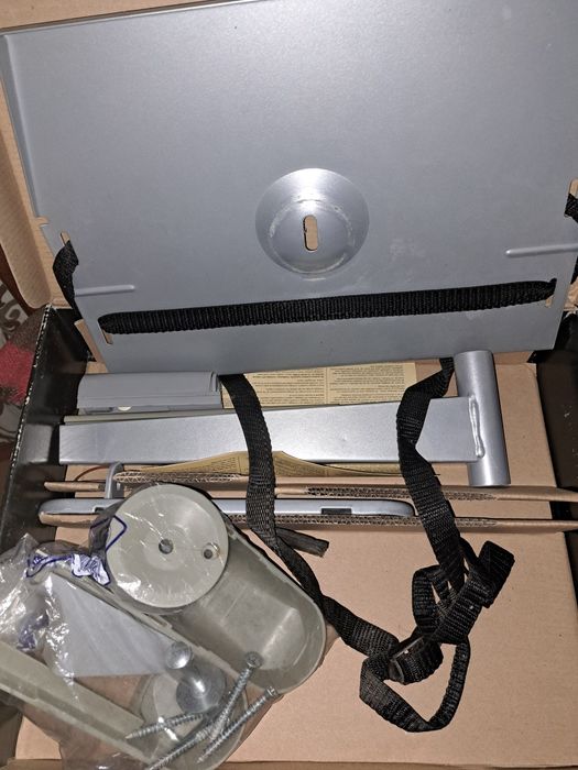 Полиця (стелаж) для телевізора.