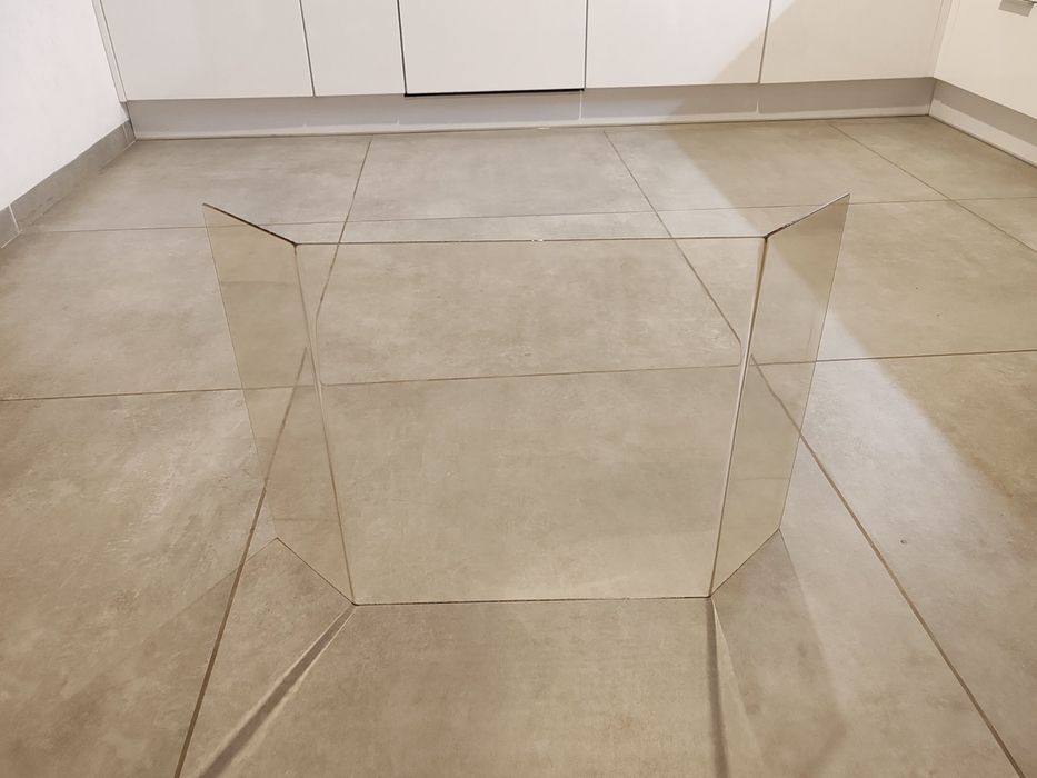 Szyba ognioodporna do kominka gięta