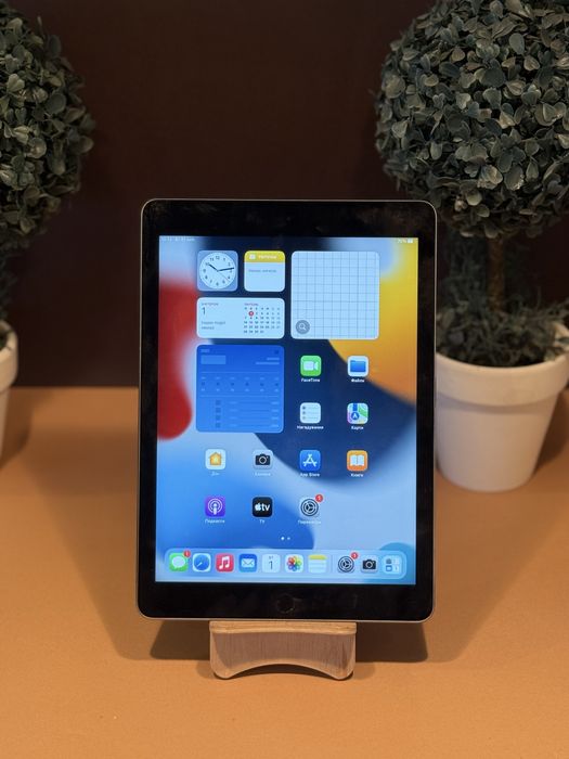iPad Air 2 64gb 9.7 дюйми Space Gray планшет для ігор. навчання роботи