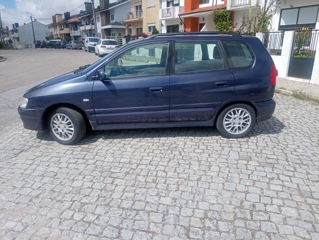 Mitsubishi space star 1.3 Ano 2002