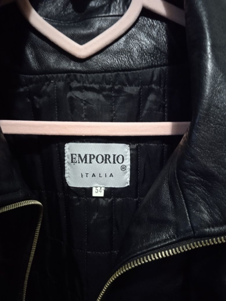 Кожаная куртка Armani