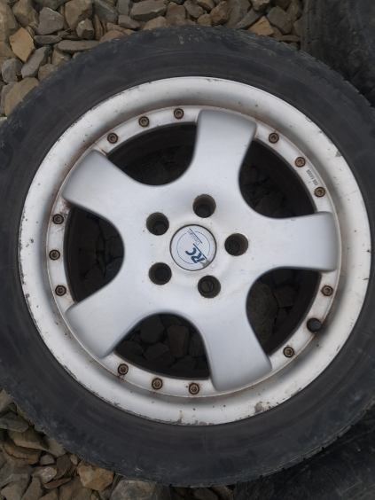 Felgi 16" z oponami letnie  . VW SEAT SKODA  5x112