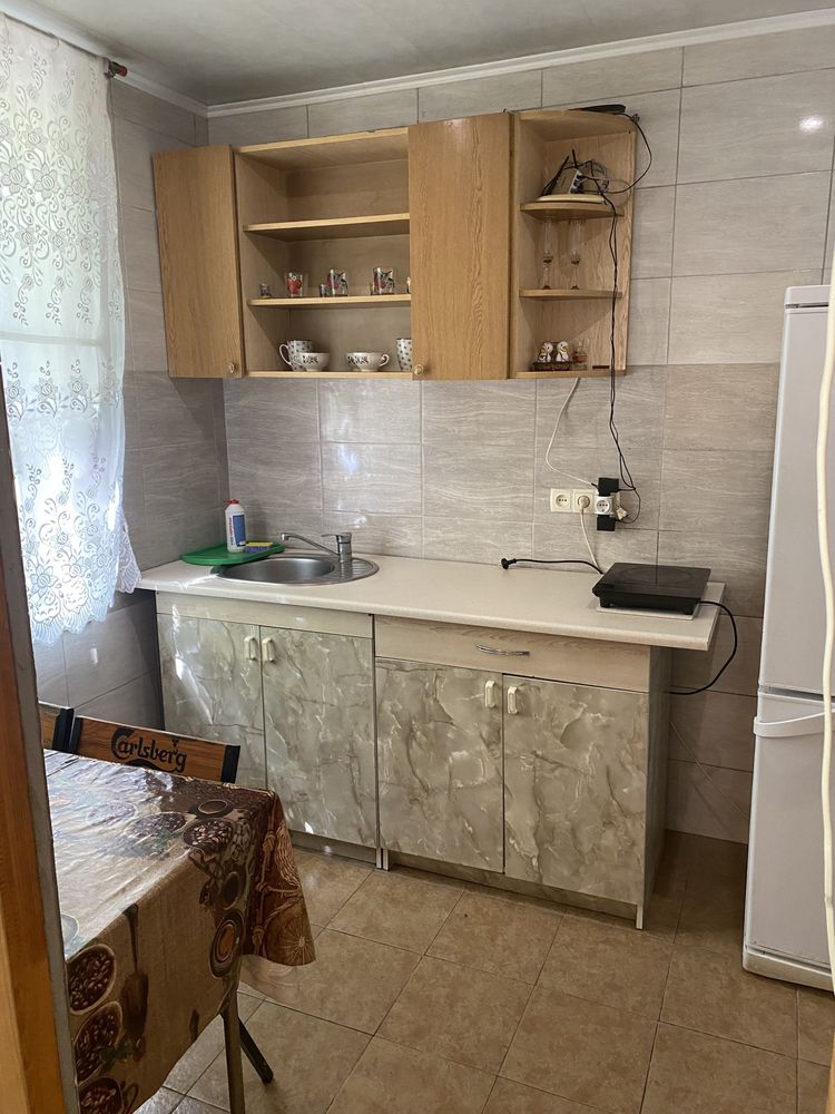 Номера посуточно и на длительный срок, баня на дровах.