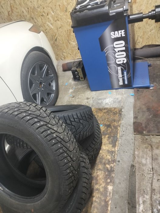 Продам покришки шини hankook 195/65 r15 winter Pike rs2
