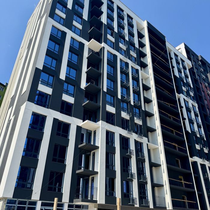 Продаж 2-х кв. 56м2, 2-й поверх, на стадії здачі, без комісій