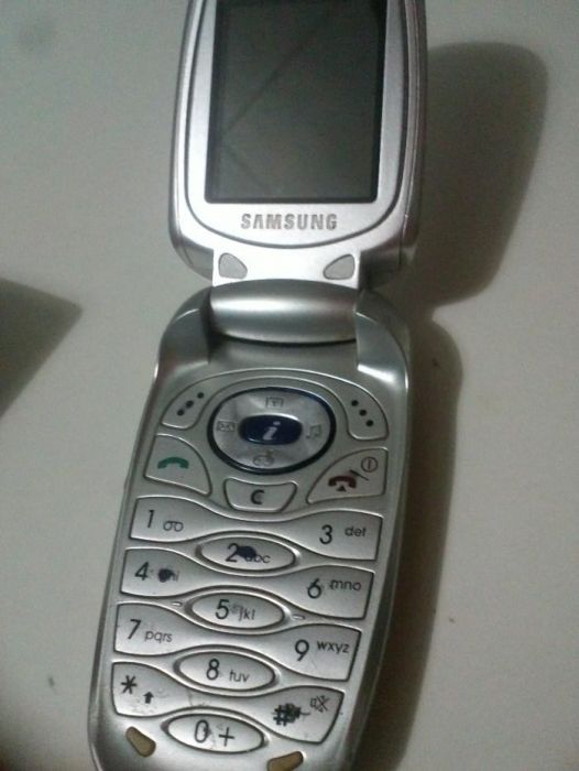 Продам телефоны Samsung