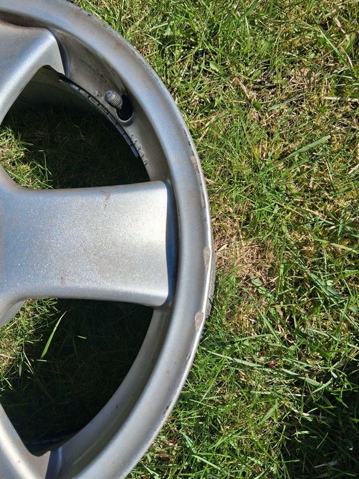 Sprzedam felgi aluminiowa do astry h 16