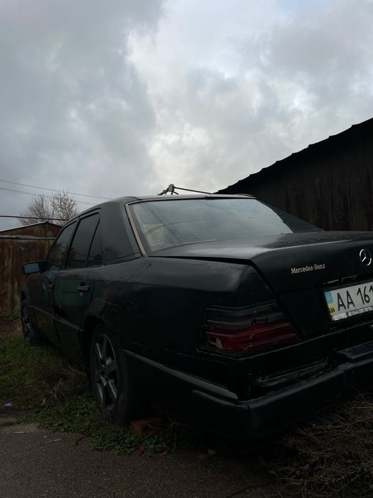 Продам Mercedes w124 2.6
