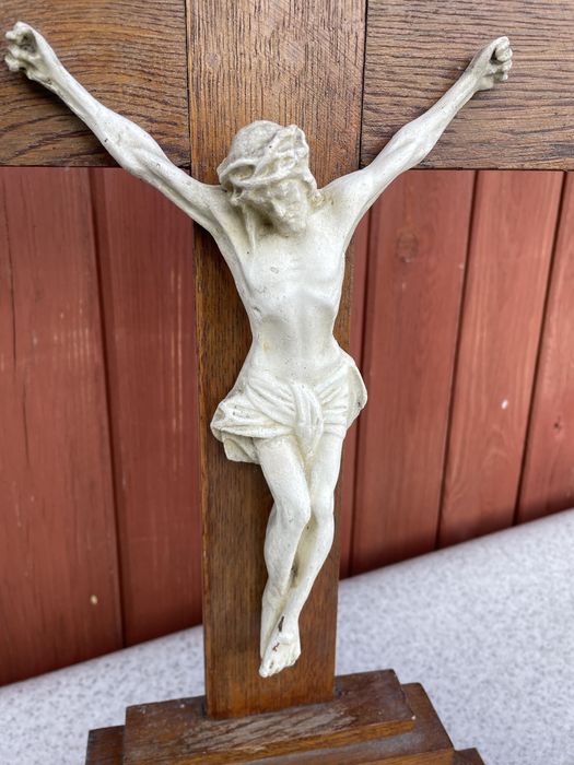 Drewniany krzyż stary