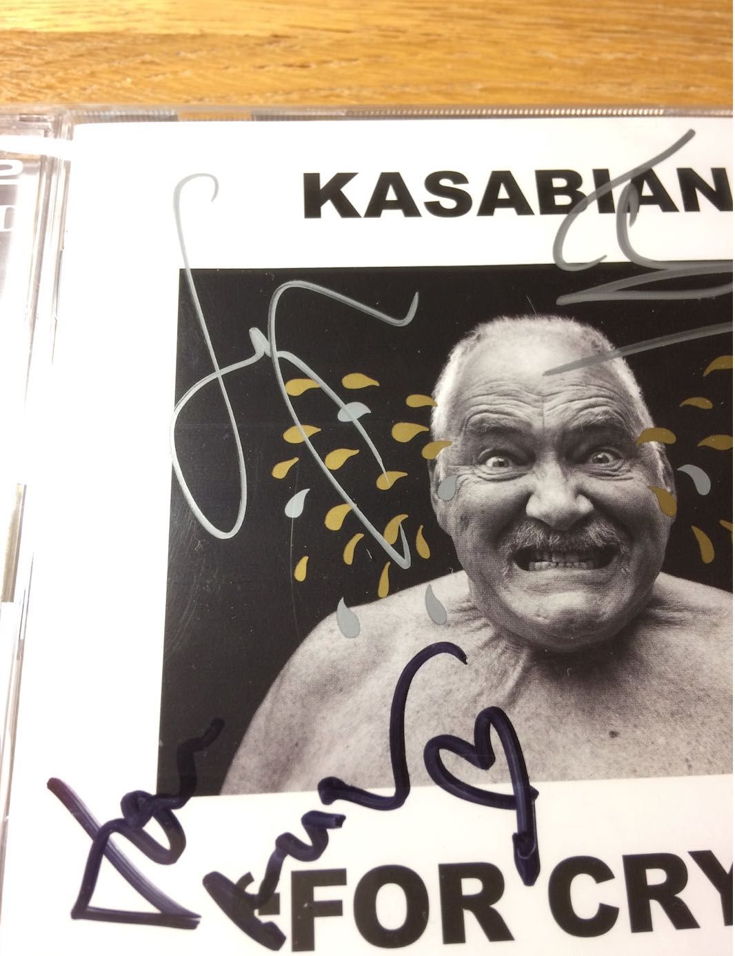KASABIAN For Crying Out Loud CD PODPISANA Autograf
