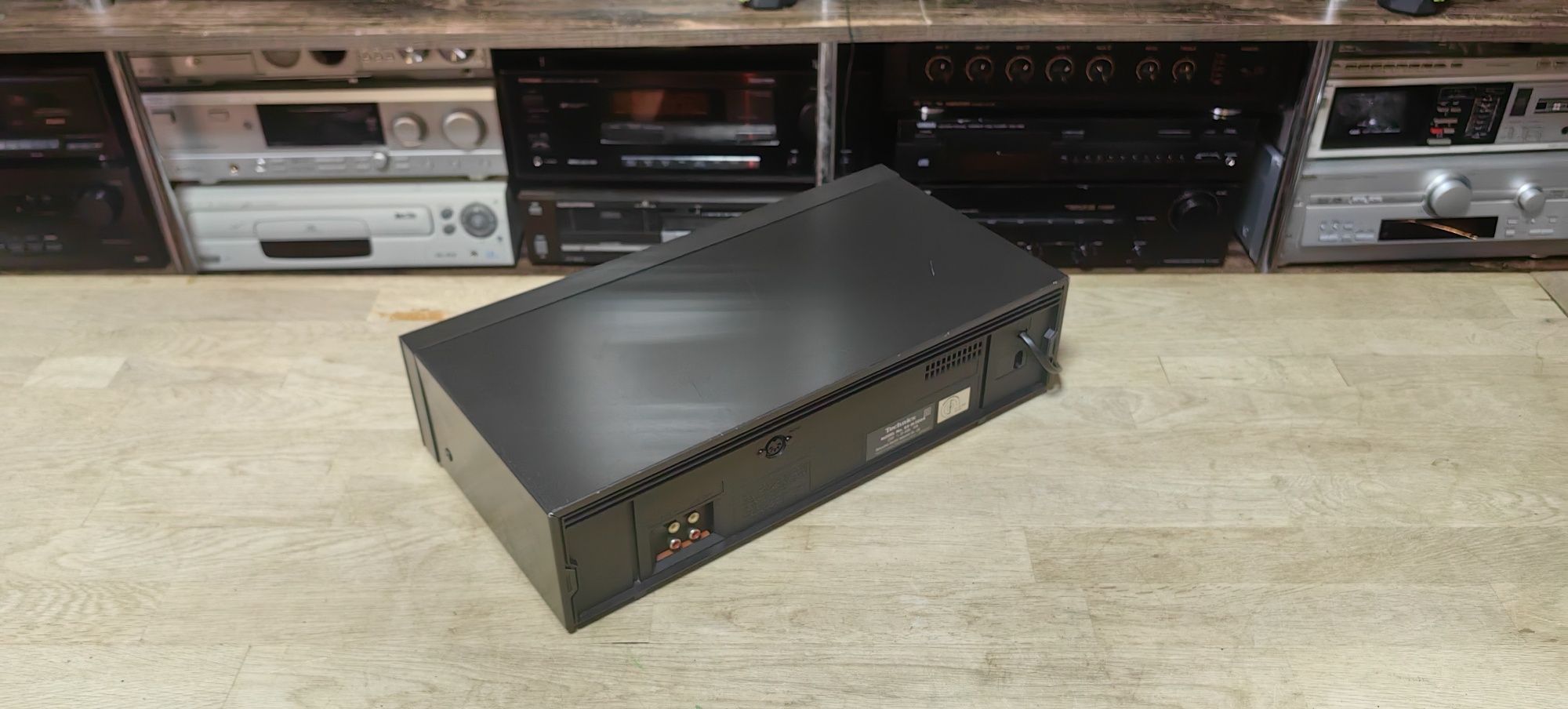 Касетний програвач Technics RS-M206A