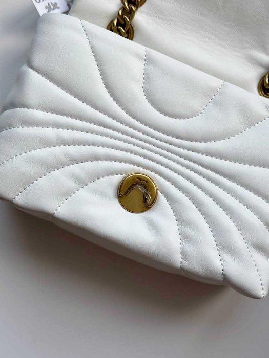 Біла сумка Pinko , білий пуф Pinko