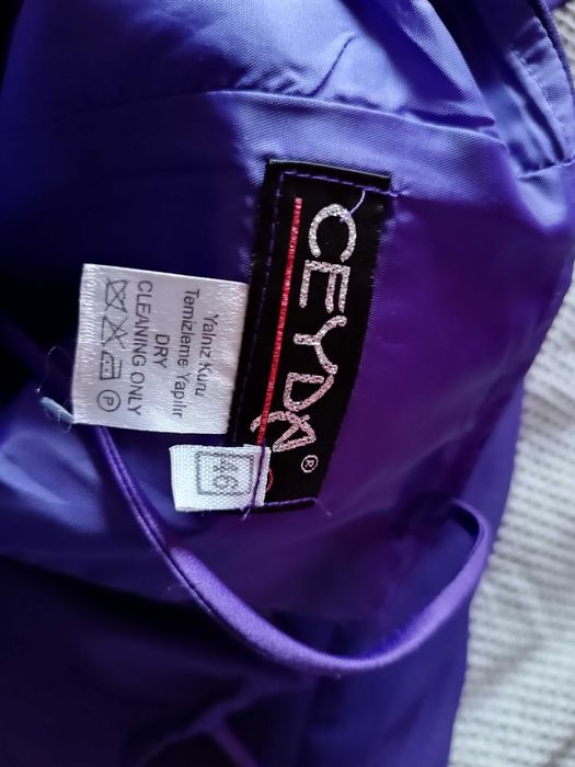 Sukienka balowa długa wyszywana