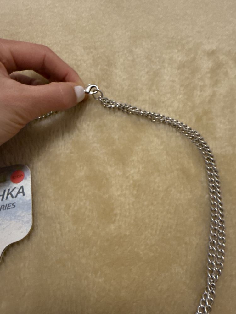 Colar da Bershka