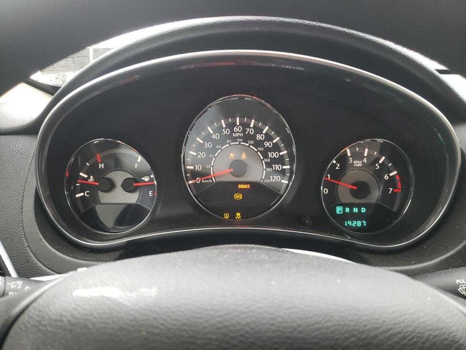 Chrysler 200 LX 2013