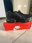 Nowe buty Nike_Air_Max_Plus Triple_Black R.36