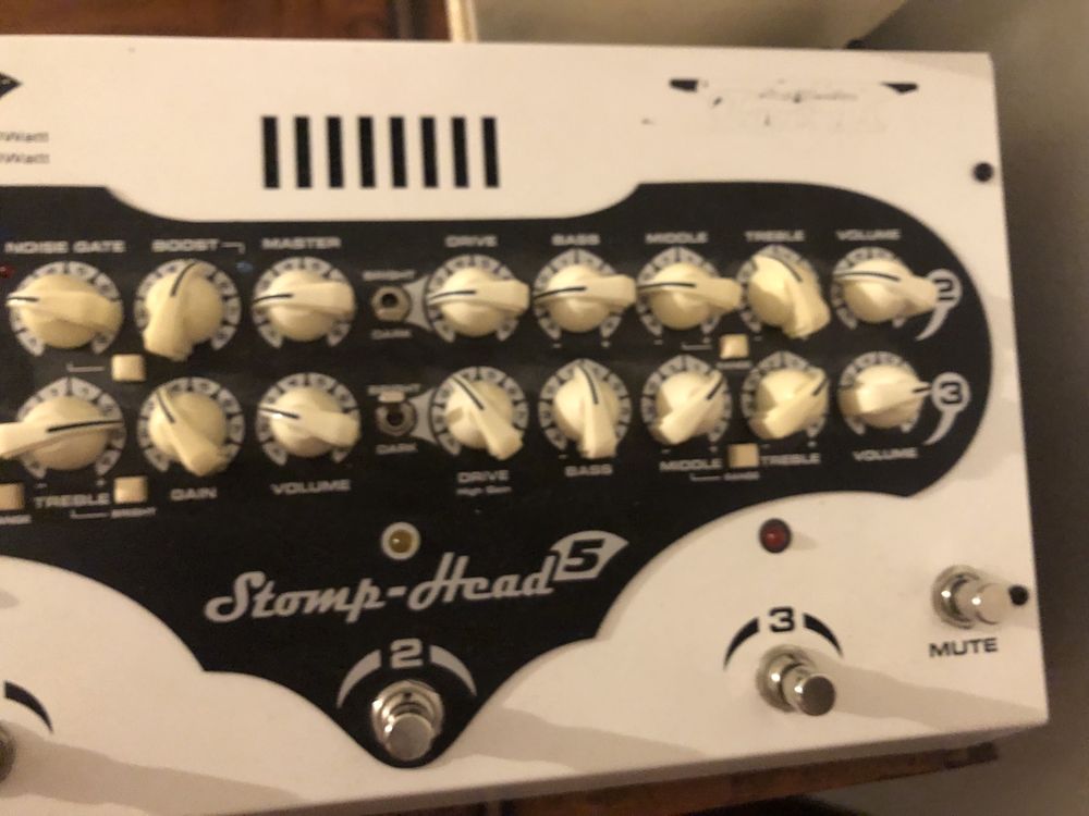 Wzmacniacz gitarowy podłogowy TAURUS SH-5, roland/marshall/peavey