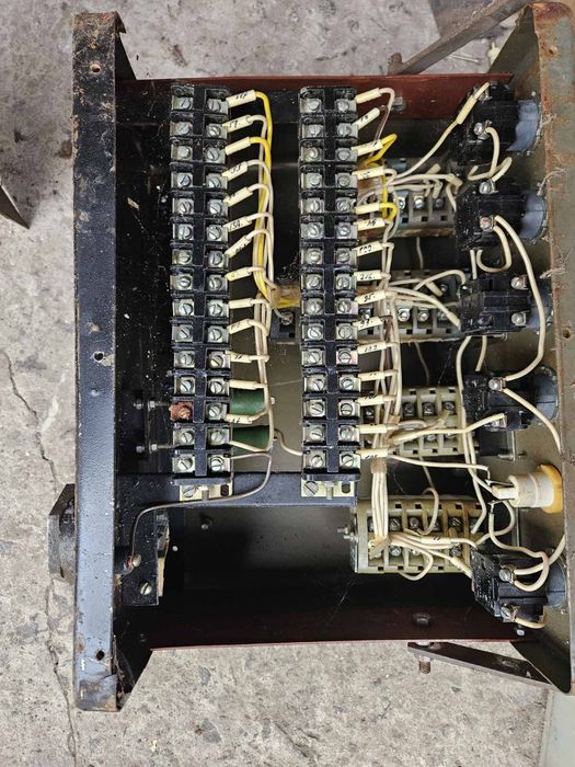 Монтажний пульт для баштового крану