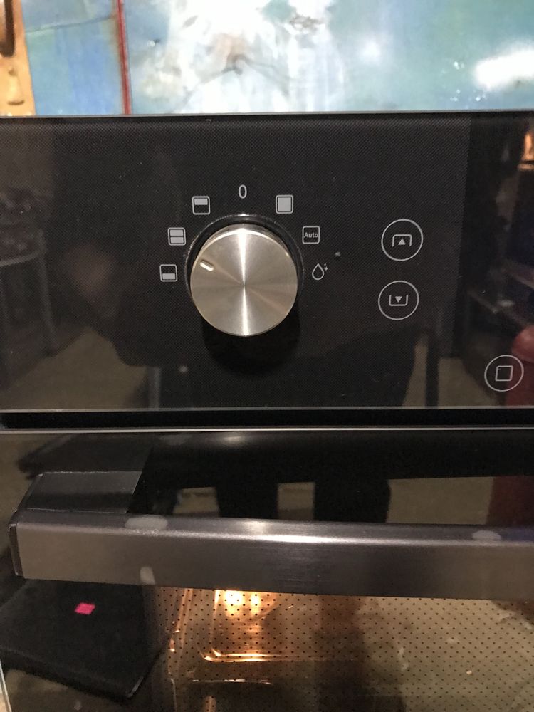 Samsunq bq1d6g144 dual cook . Готуй 2 страви одночасно .