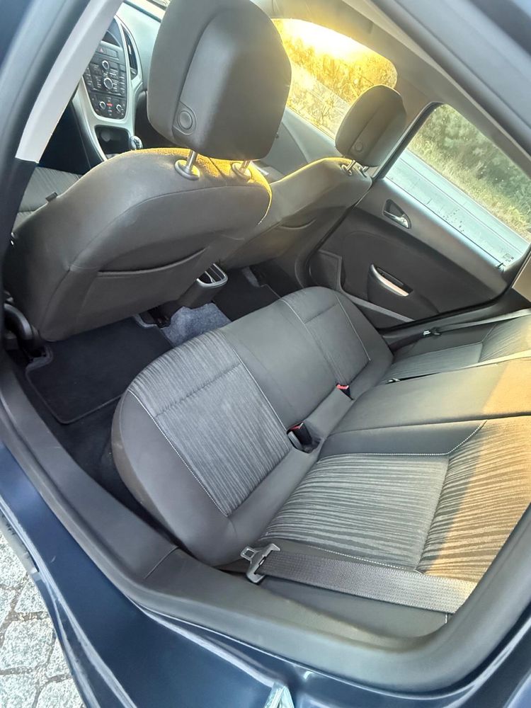 Opel Astra 1.4 cc IMACULADO