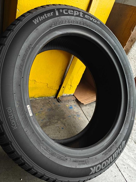 4шт Hankook Wіnter I*cept Evo2 R17 215 55 шини зимові