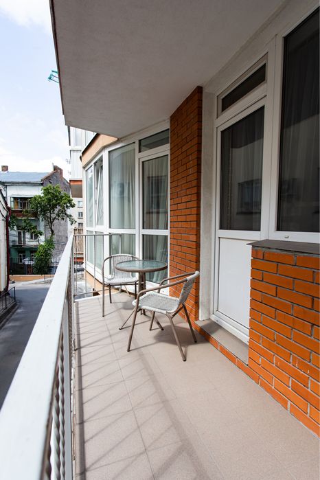 Центр. Вул. Родини Барвінських. Власник. Квартира подобово