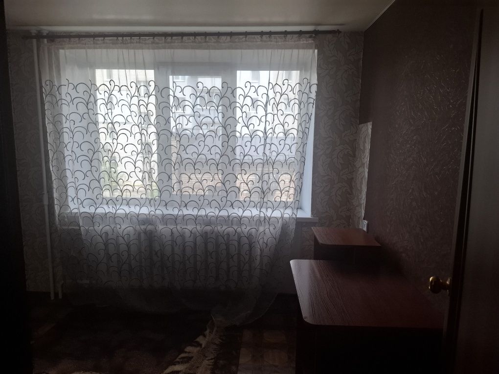 Сдам 3х ком.квартиру в р-не 6й школы.