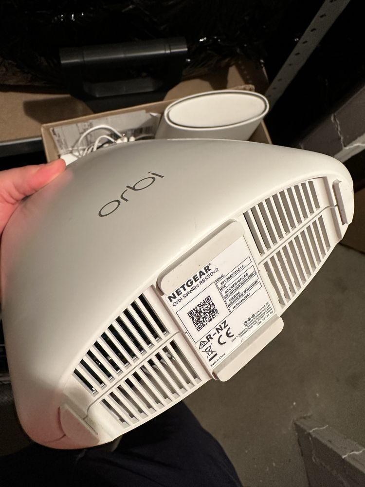 Mesh Wifi Netgear Orbi RBR50 + RBS50 x2