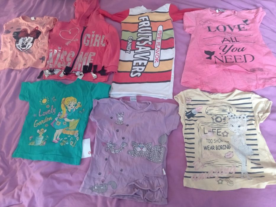 Продаю Одяг на дівчинку 2-3 роки