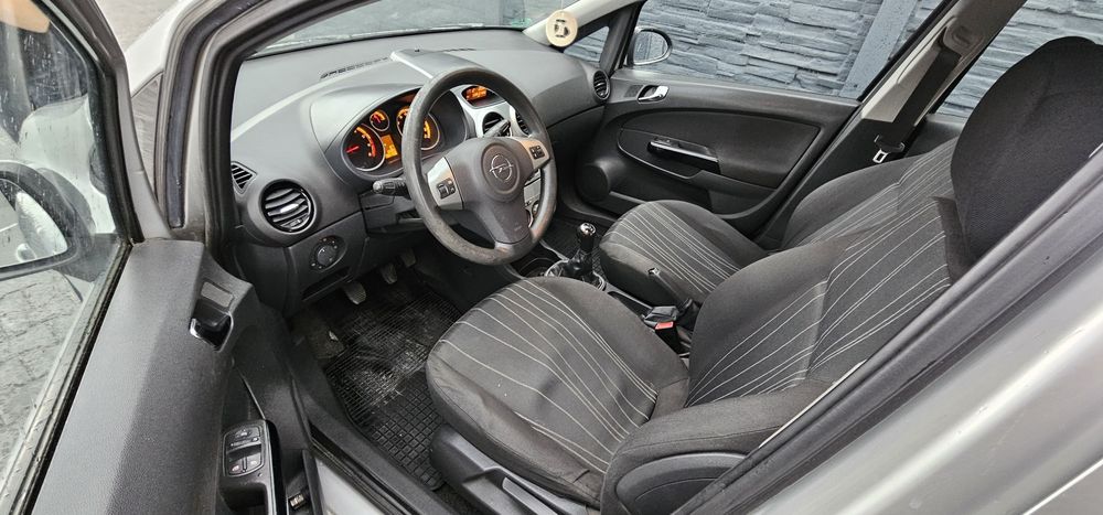 Opel Corsa D 2009r 1.2 Benzyna 190tkm Sprawna Klima 5-Drzwi