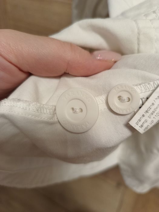 Damski biały żakiet marynarka marki Taranko w rozmiarze 40/L