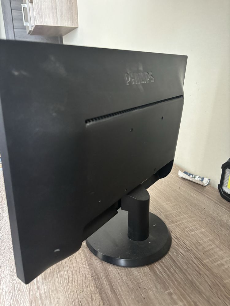 Монитор Philips 60грц