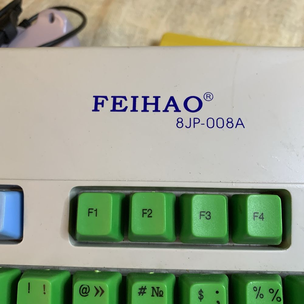 Обучающий компьютер 8 bit DENDY фамиклон FEIHAO джойстики, бп, картриж