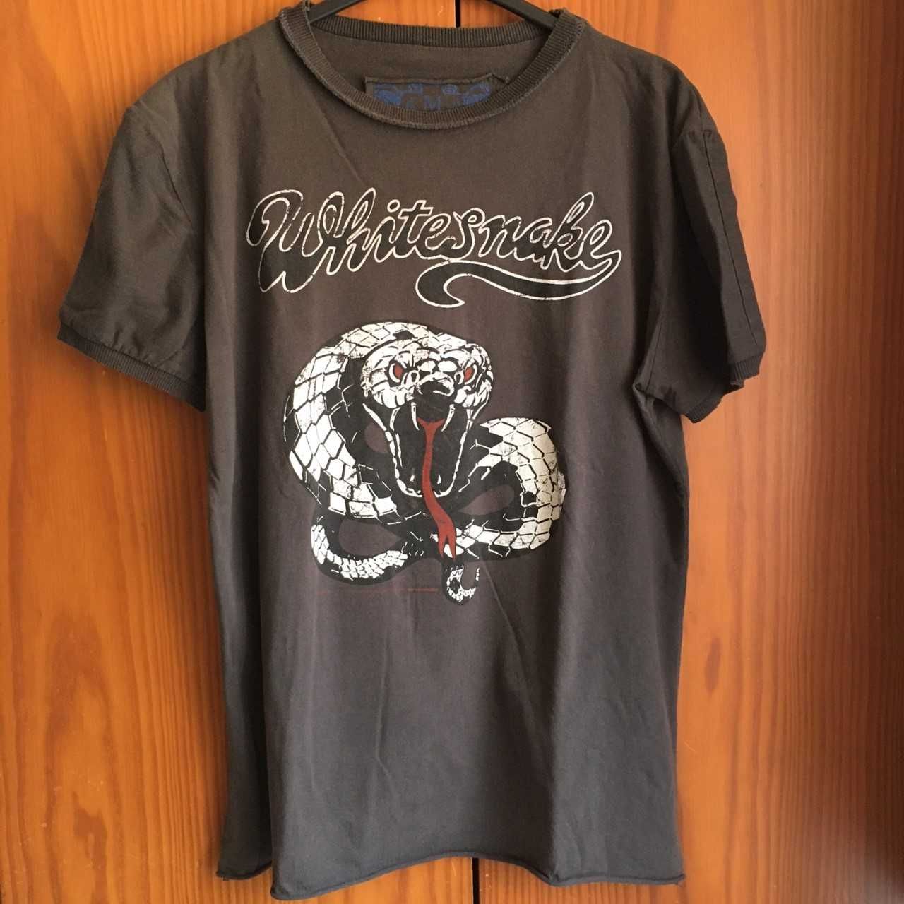 T-shirts para homem - artistas bandas editoras etc