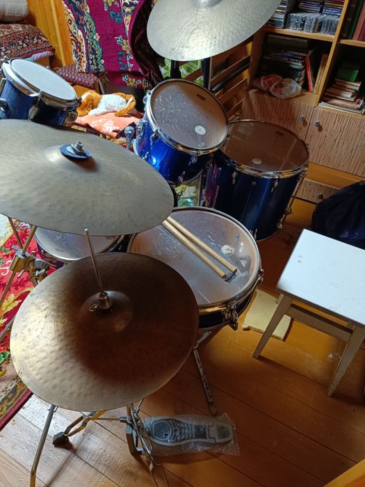 Продам барабани установку Amati